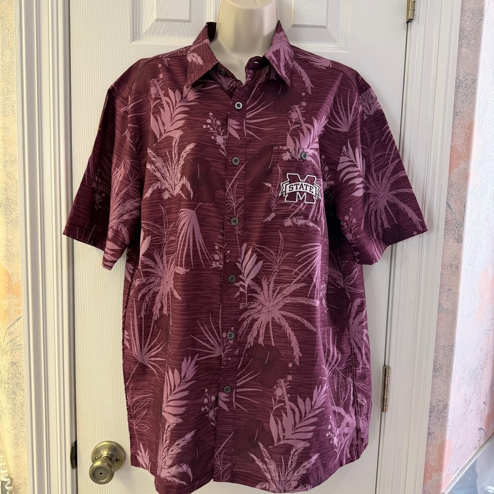 Colosseum Men’s Medium Mississippi State Univ Hawaiian Floral ButtonUp Maroon